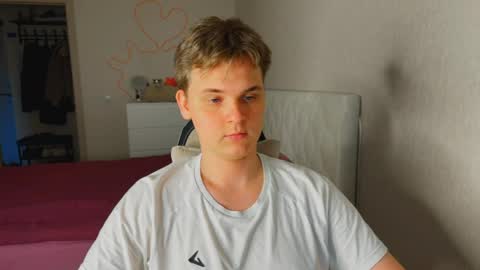 Lucas Gill online show from 03/28/26, 02:44