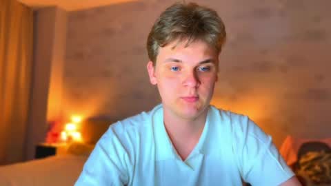 Lucas Gill online show from 04/15/26, 07:58