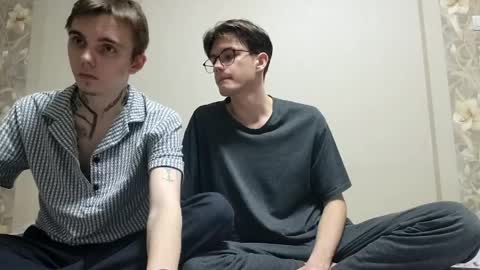 Lucas and James online show from 03/31/26, 02:17