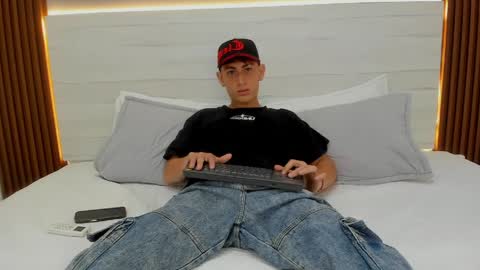 Lucas online show from 06/05/26, 03:57