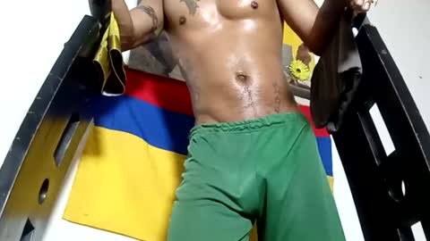 Snapshot of lucascastrohot chatting on 02/28/26, 03:13 Daniel online show from 02/28/26, 03:13