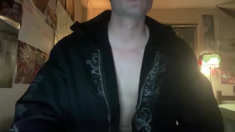 Snapshot of lucascrown chatting on 02/02/26, 06:45 lucascrown online show from 02/02/26, 06:45