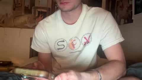 Snapshot of lucascrown chatting on 02/15/26, 03:25 lucascrown online show from 02/15/26, 03:25