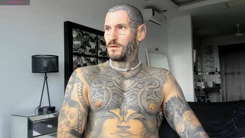 lucasexclusive online show from 12/18/24, 02:53