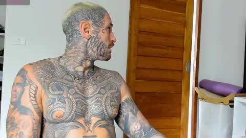 lucasexclusive online show from 09/24/25, 10:18