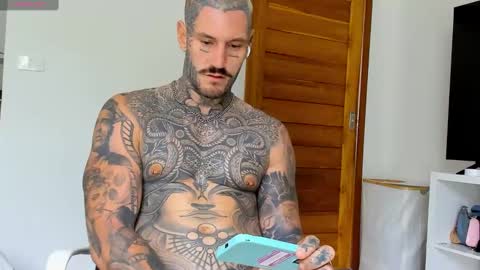 lucasexclusive online show from 10/07/25, 07:27