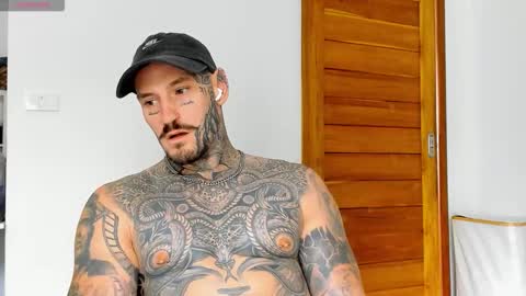 lucasexclusive online show from 10/22/25, 06:35