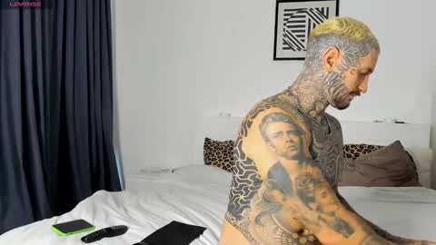 lucasexclusive online show from 11/21/25, 04:44