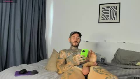 lucasexclusive online show from 12/14/25, 05:02