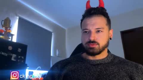 lucasfit24 online show from 10/23/25, 02:05