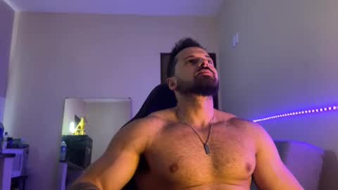 lucasfit24 online show from 11/26/25, 02:51