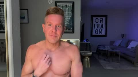Lucas Jake online show from 05/08/26, 01:44
