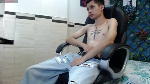 Snapshot of lucasssmith11 chatting on 05/02/26, 06:13 LucassSmith11 online show from 05/02/26, 06:13