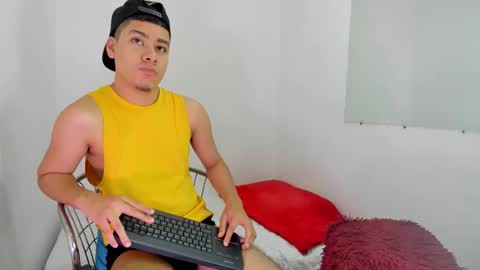 LUCAS TORREZ online show from 02/06/26, 02:42