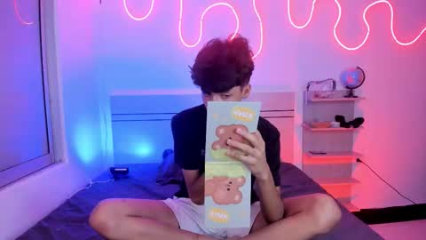 Luccas Ferreira online show from 11/01/25, 07:16