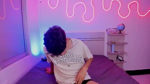 Luccas Ferreira online show from 11/18/25, 07:07