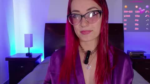 Snapshot of luccycollins_ chatting on 09/20/25, 02:40 Luccy online show from 09/20/25, 02:40