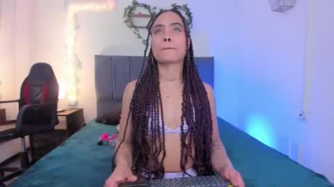 Lucero  online show from 02/25/26, 03:38