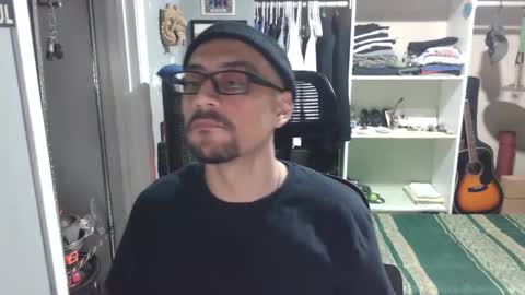 Luchi Luchano online show from 11/19/25, 08:31