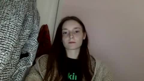 Snapshot of luci_layne chatting on 06/15/26, 06:43 Luci Layne online show from 06/15/26, 06:43
