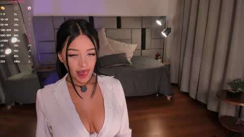 Snapshot of luci_naughty_ chatting on 06/01/26, 02:24 Luciana Rest time I will return on December 2. online show from 06/01/26, 02:24