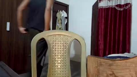 luci_ri online show from 04/19/26, 02:11