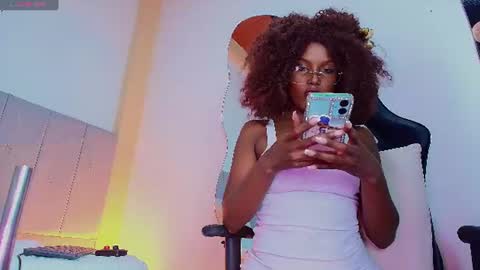 lucia01m online show from 06/15/26, 06:54