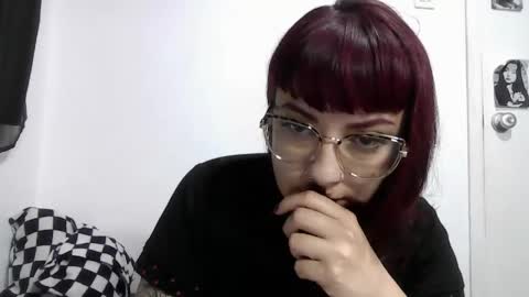Snapshot of lucia_d_carton chatting on 05/31/26, 03:36 Lulu DCarton online show from 05/31/26, 03:36