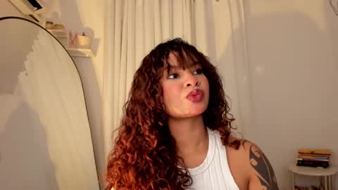 Lucia online show from 01/09/25, 06:57