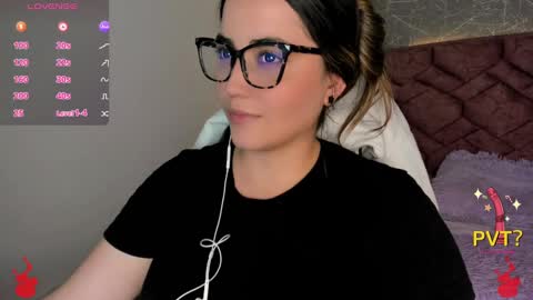 Snapshot of lucia_star_ chatting on 12/02/24, 07:16 lucia star  online show from 12/02/24, 07:16