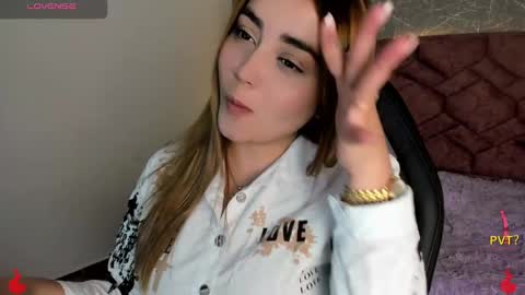 Snapshot of lucia_star_ chatting on 12/05/24, 07:17 lucia star  online show from 12/05/24, 07:17