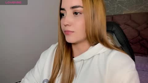 Snapshot of lucia_star_ chatting on 12/09/24, 09:58 lucia star  online show from 12/09/24, 09:58