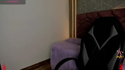 Snapshot of lucia_star_ chatting on 12/27/24, 08:07 lucia star  online show from 12/27/24, 08:07