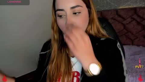 Snapshot of lucia_star_ chatting on 01/02/25, 07:29 lucia star  online show from 01/02/25, 07:29