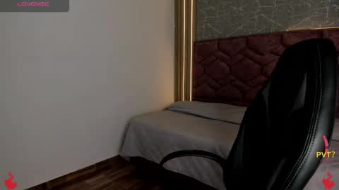 Snapshot of lucia_star_ chatting on 01/08/25, 09:34 lucia star  online show from 01/08/25, 09:34