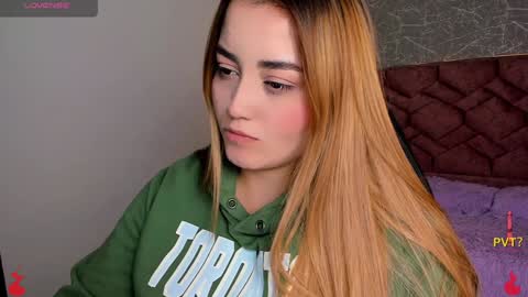 Snapshot of lucia_star_ chatting on 01/23/25, 08:02 lucia star  online show from 01/23/25, 08:02