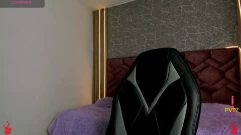 Snapshot of lucia_star_ chatting on 01/27/25, 11:11 lucia star  online show from 01/27/25, 11:11