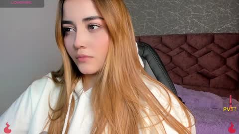 Snapshot of lucia_star_ chatting on 01/28/25, 07:53 lucia star  online show from 01/28/25, 07:53