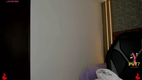 Snapshot of lucia_star_ chatting on 02/04/25, 10:34 lucia star  online show from 02/04/25, 10:34