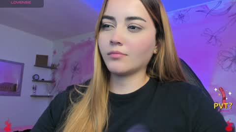 Snapshot of lucia_star_ chatting on 02/08/25, 06:01 lucia star  online show from 02/08/25, 06:01