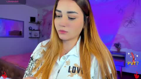 Snapshot of lucia_star_ chatting on 03/05/25, 02:57 lucia star  online show from 03/05/25, 02:57