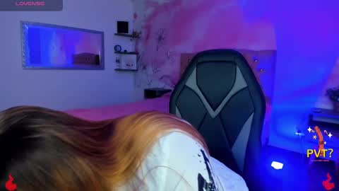 Snapshot of lucia_star_ chatting on 03/05/25, 06:01 lucia star  online show from 03/05/25, 06:01