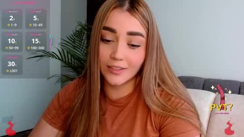 Snapshot of lucia_star_ chatting on 10/16/25, 09:05 lucia star  online show from 10/16/25, 09:05