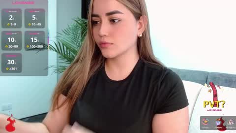 Snapshot of lucia_star_ chatting on 10/17/25, 08:55 lucia star  online show from 10/17/25, 08:55