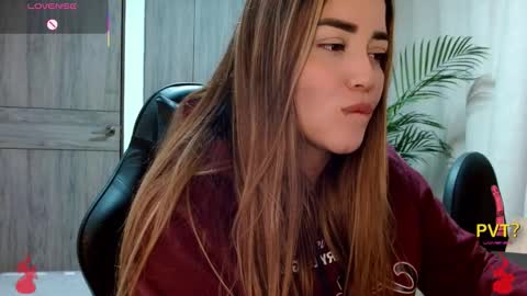 lucia star  online show from 02/14/26, 03:53