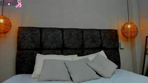 Snapshot of lucia_watson_ chatting on 09/11/25, 12:05 LUCIA online show from 09/11/25, 12:05