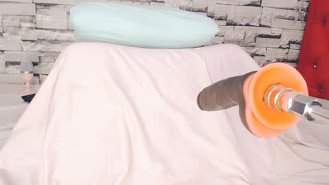 luciaaah online show from 12/10/24, 07:54