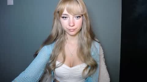 Lucy online show from 10/31/25, 07:42