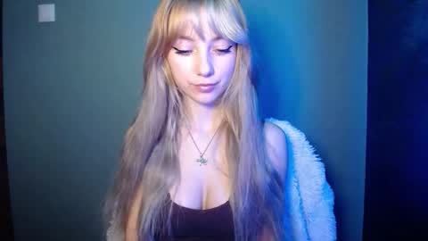 Lucy online show from 11/11/25, 01:44