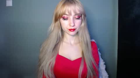 Lucy online show from 11/19/25, 07:41